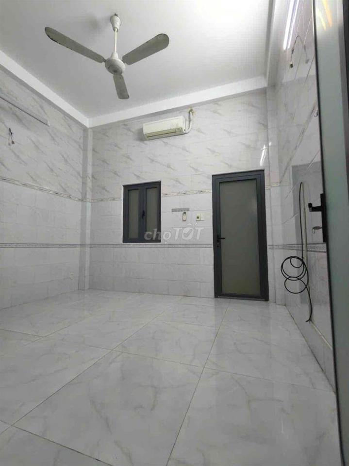 4 PHÒNG SẴN MÁY LẠNH HẺM BA GÁC HẬU GIANG