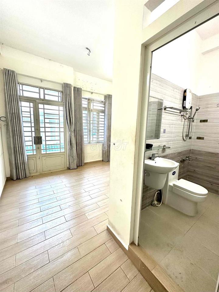 3 PHÒNG ĐƯỜNG XE HƠI KHU BÌNH PHÚ