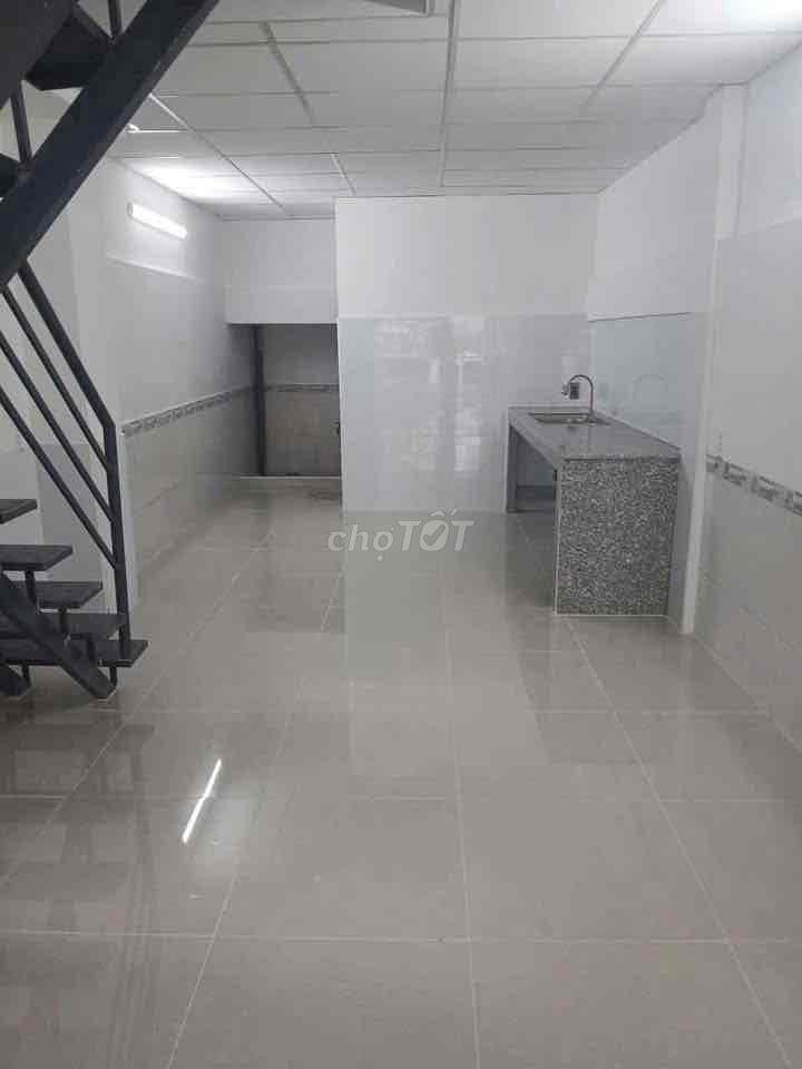 3 PHÒNG MẶT TIỀN ĐƯỜNG PHẠM VĂN CHÍ