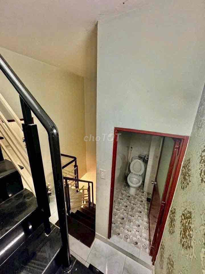 3 PHÒNG CĂN GÓC HẺM XE HƠI BÀ HOM