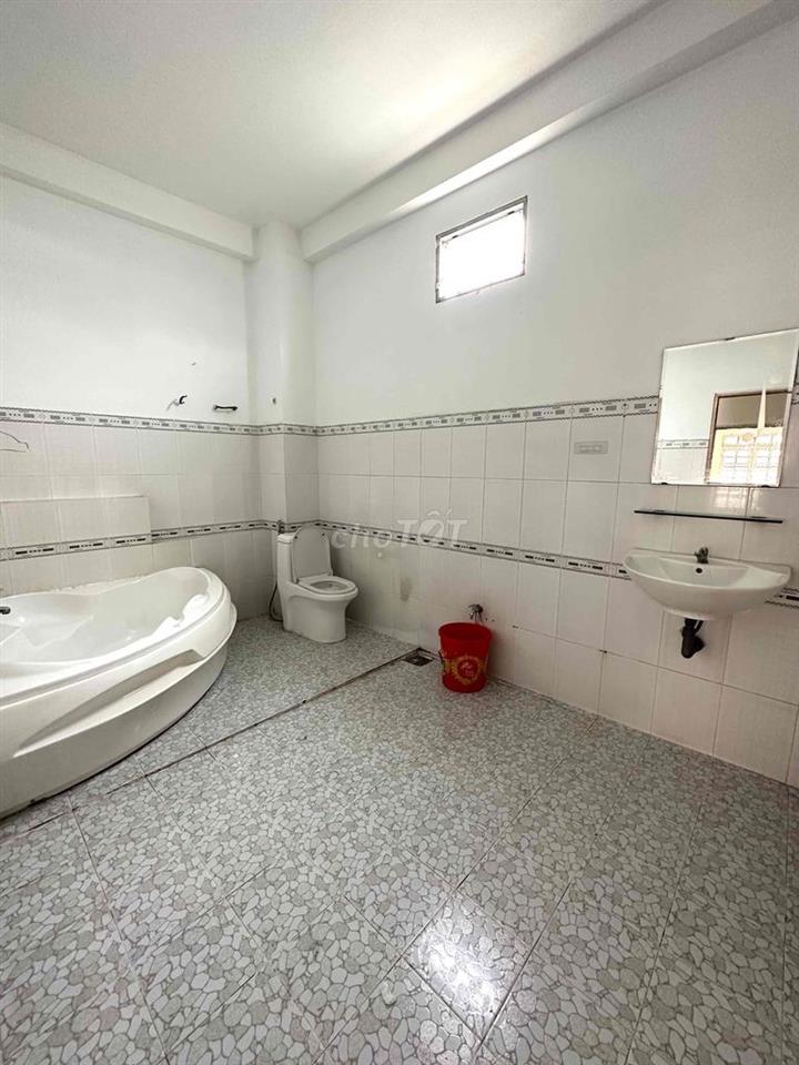 MẶT TIỀN KINH DOANH CƯ XÁ RA ĐA GẦN PHỐ ẨM THỰC