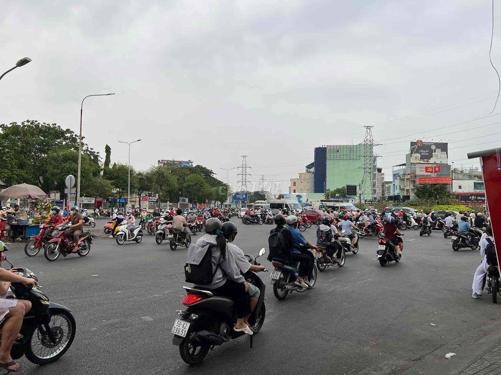 Nhà cho thuê Phường 13 Quận 6 Bà Hom ( Phường Phú Lâm)