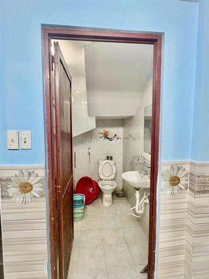 Nhà cho thuê đường Hồng Bàng