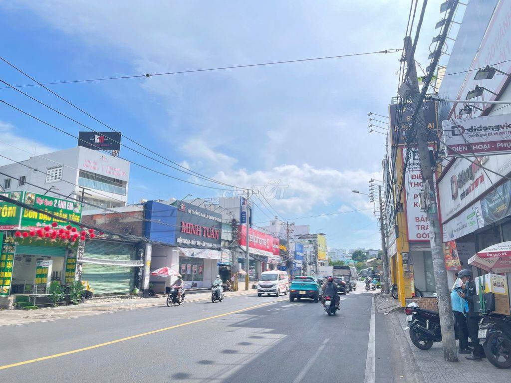 Mặt Tiền Hậu Giang Ngang Lớn 7m - Ngay Mũi Tàu Kinh Dương Vương.