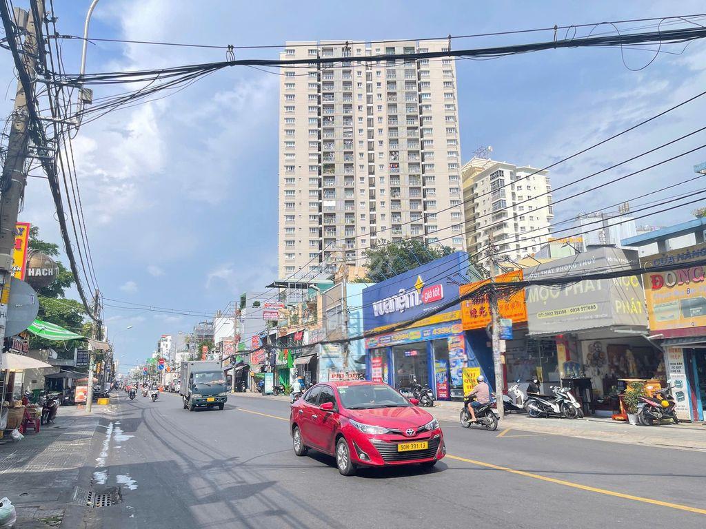 Mặt Tiền Hậu Giang Ngang Lớn 7m - Ngay Mũi Tàu Kinh Dương Vương.