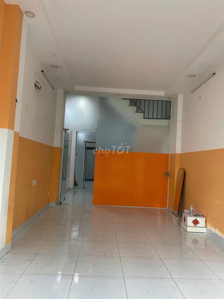 NHÀ MẶT TIỀN ĐƯỜNG LÊ THÚC HOẠCH NGAY TRƯỜNG TRẦN PHÚ, GIÁ RẺ!!!