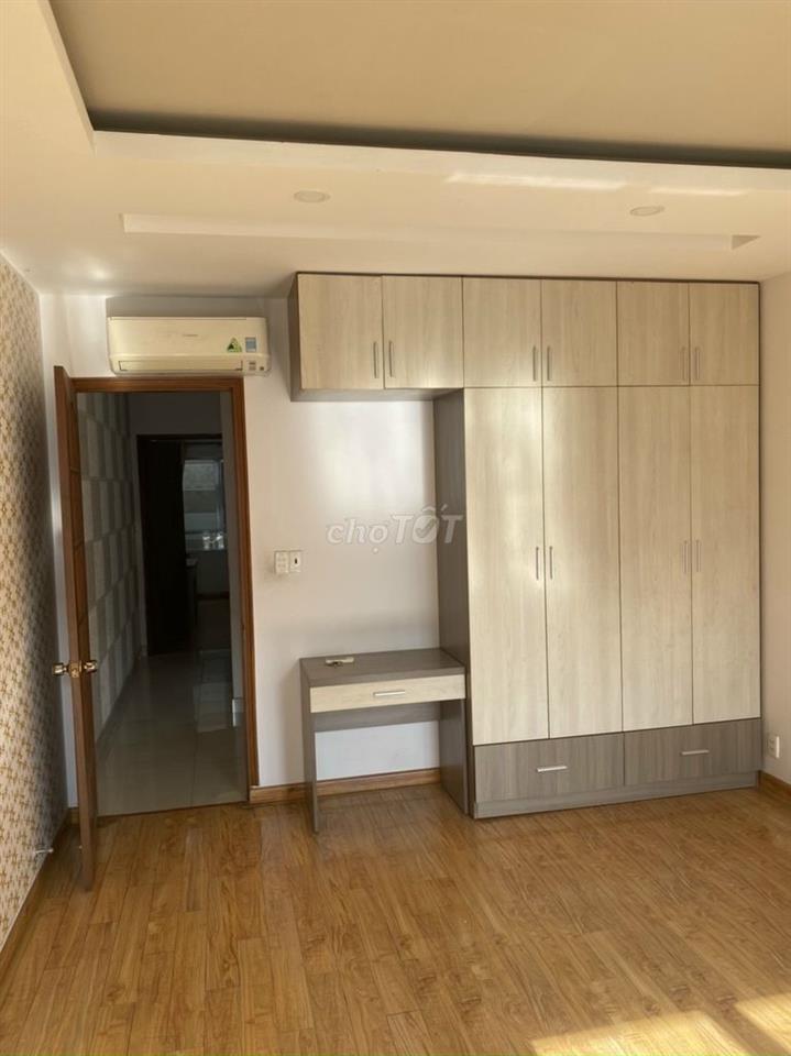  Mặt Tiền TÂN SƠN NHÌ Nhà đẹp 4x18, 1 trệt, 3 lầu giá rẻ.