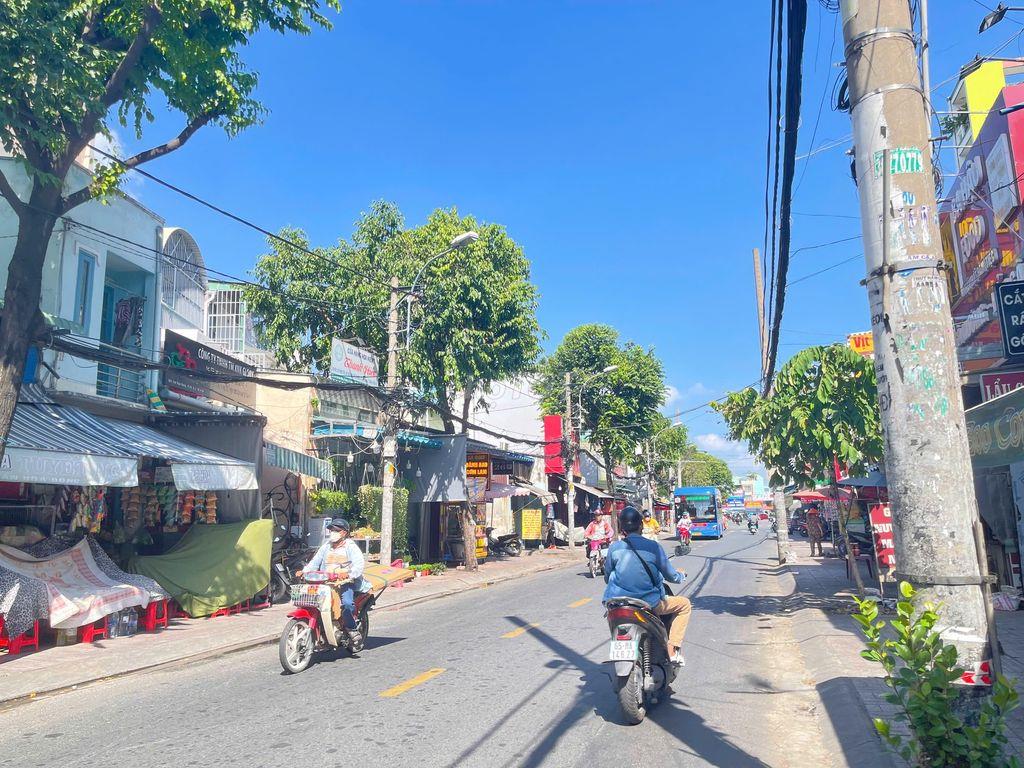 Mặt Tiền Tân Hòa Đông - Gần Chợ, Vòng Xoay Phú Lâm.
