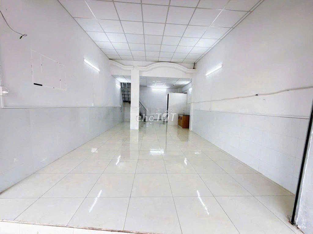 MT Lý Chiêu Hoàng Ngang Lớn 5m - Gần Bệnh Viện Sinh Sản Nam Học SG