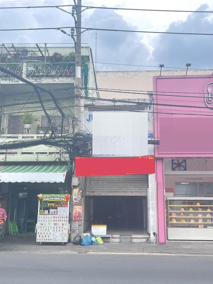 Mặt Tiền Hậu Giang - Gần Ngã Ba Bình Phú, Phường 11, Quận 6. 