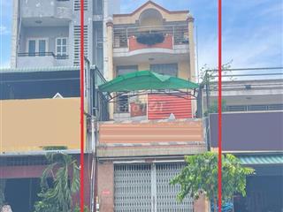 Mặt Tiền Bà Hom - Gần Chợ Phú Lâm.