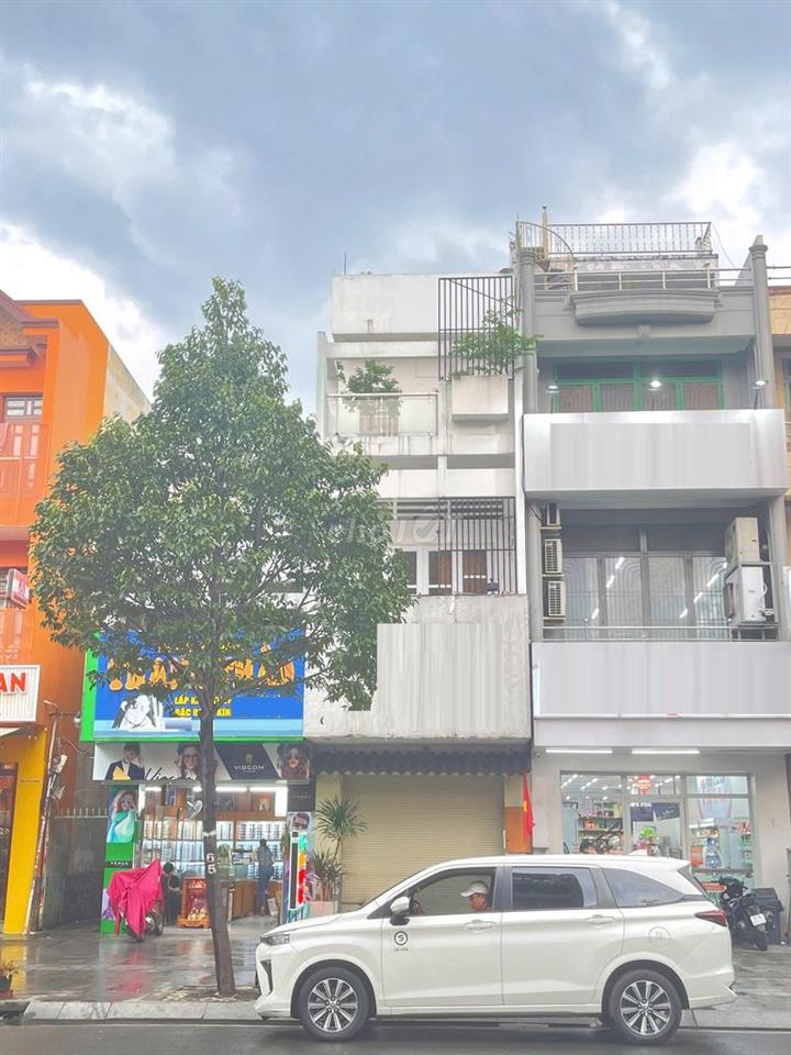 Mặt Tiền Hậu Giang - Khu Phố Ẩm Thực, Phường 5, Quận 6. 