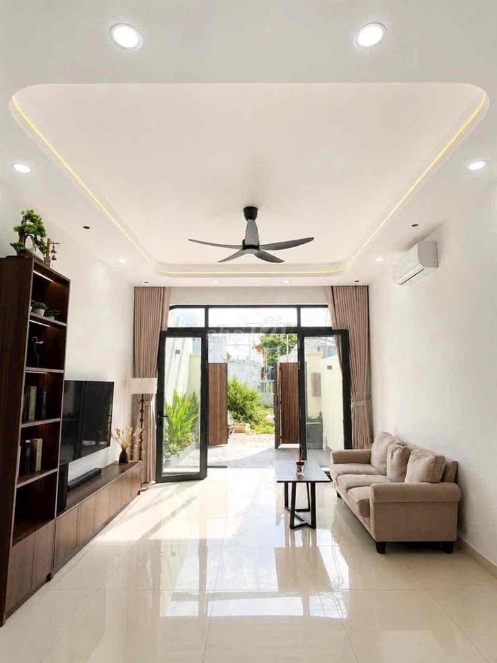 full nội thất , mặt tiền kinh doanh, nhà đẹp ở ngay