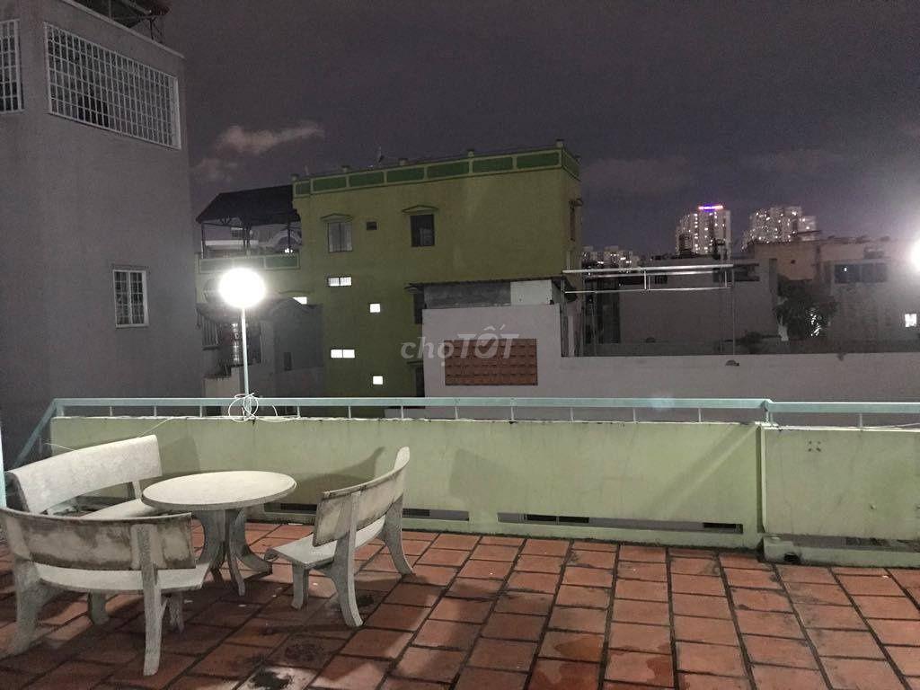 Phòng trọ 50m2 full tầng (WC riêng, bếp riêng, ban công riêng )