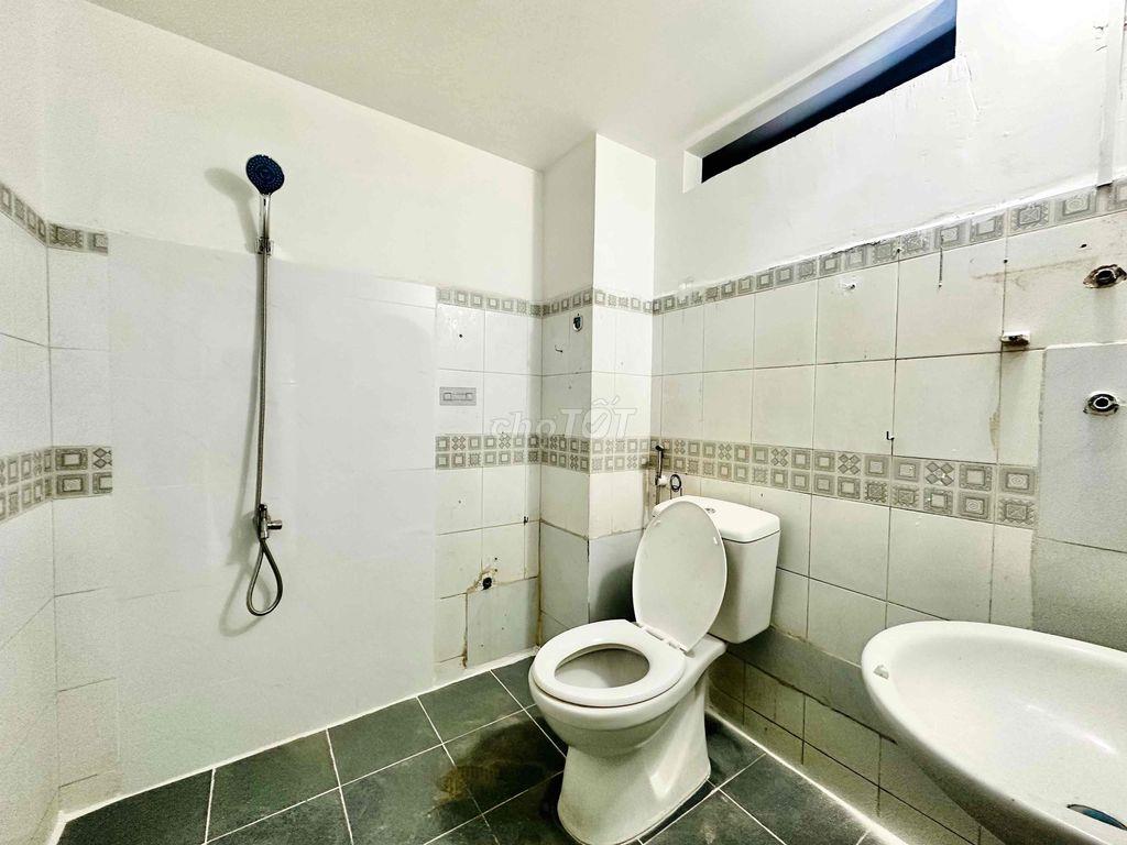 Bình Phú xịn Q6 - giá hssv thoáng mát - đi đâu cũng tiện
