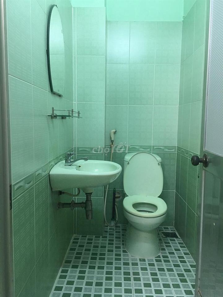 Phòng sạch sẽ thoáng mát Q6