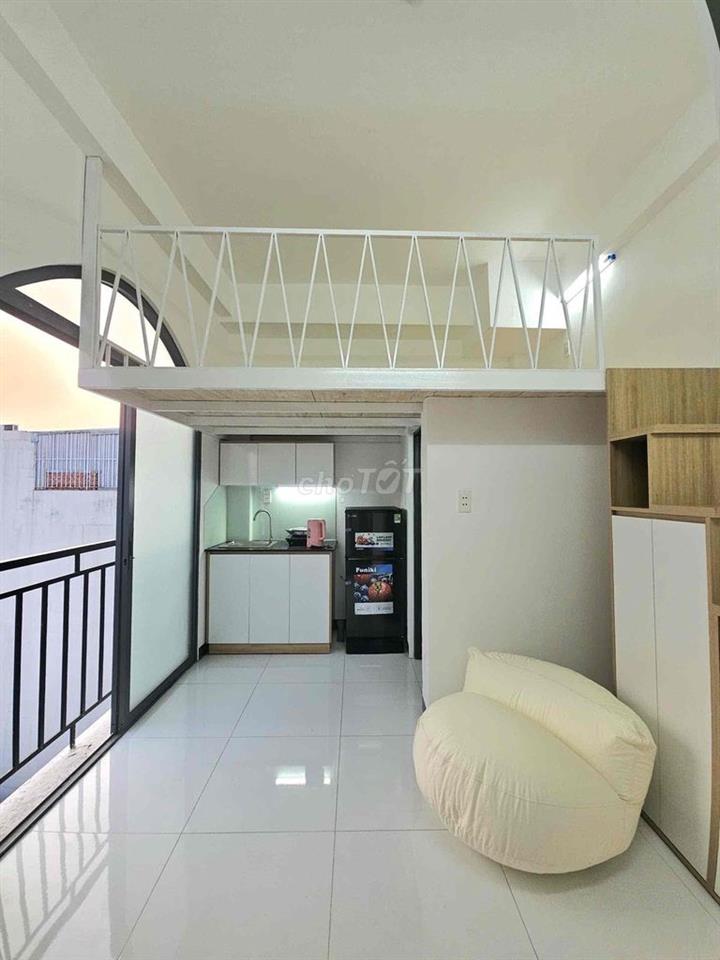 Phòng ban công Lê Đức Thọ siêu đẹp