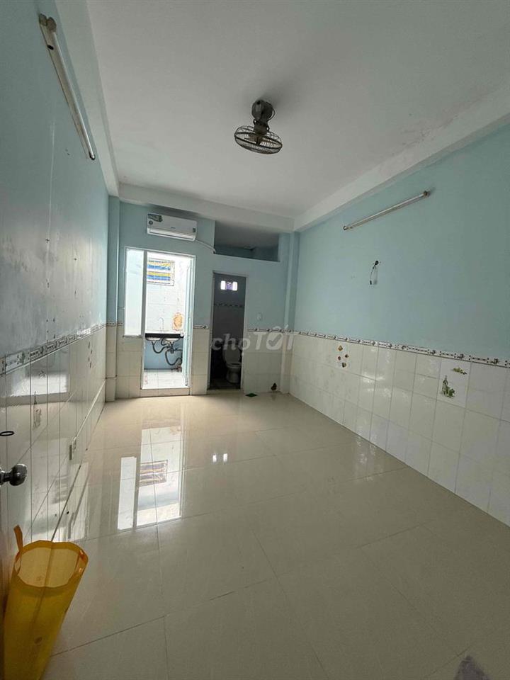 Cần cho nữ thuê phòng ở lâu dài khu vực phường 12 quận 6 , giờ giấc đi