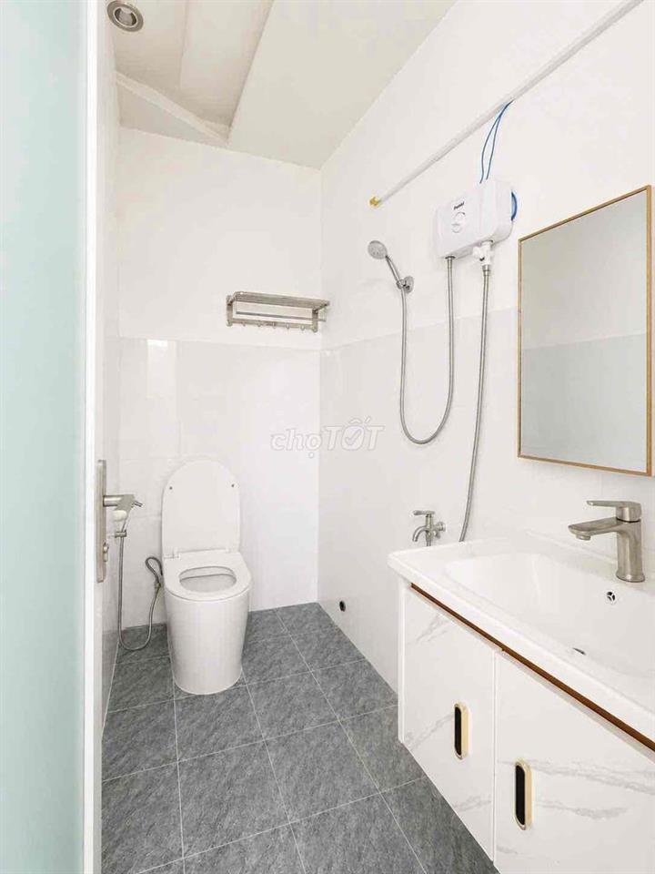 PHÒNG DẠNG STUDIO CAO CẤP - BAN CÔNG - MỚI HOÀN THIỆN