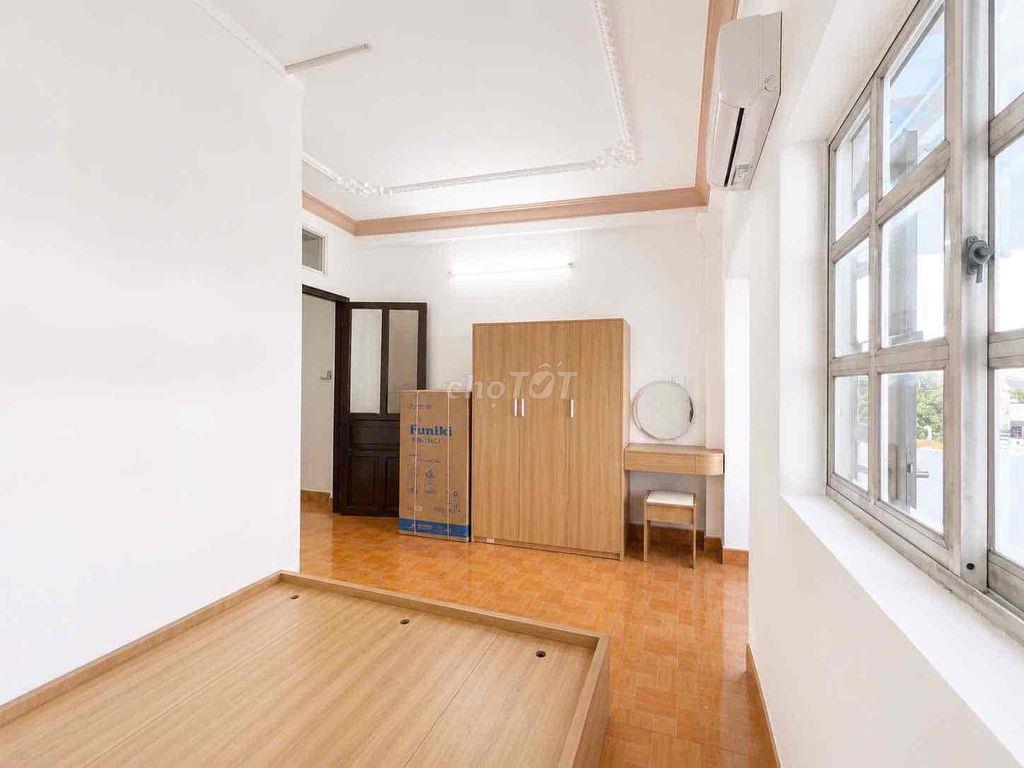 PHÒNG DẠNG STUDIO CAO CẤP - BAN CÔNG - MỚI HOÀN THIỆN