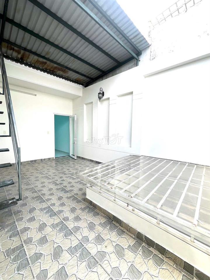 Bán Nhà Nguyên Căn góc đường 42 giao 79 tân quy