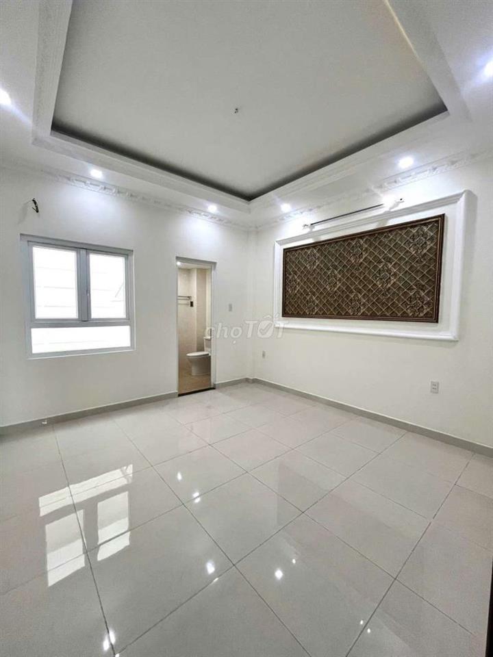 Bán Nhà Nguyên Căn góc đường 42 giao 79 tân quy