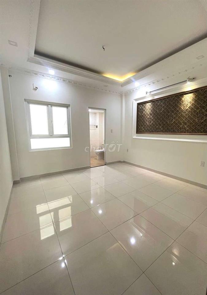 Bán Nhà Nguyên Căn góc đường 42 giao 79 tân quy