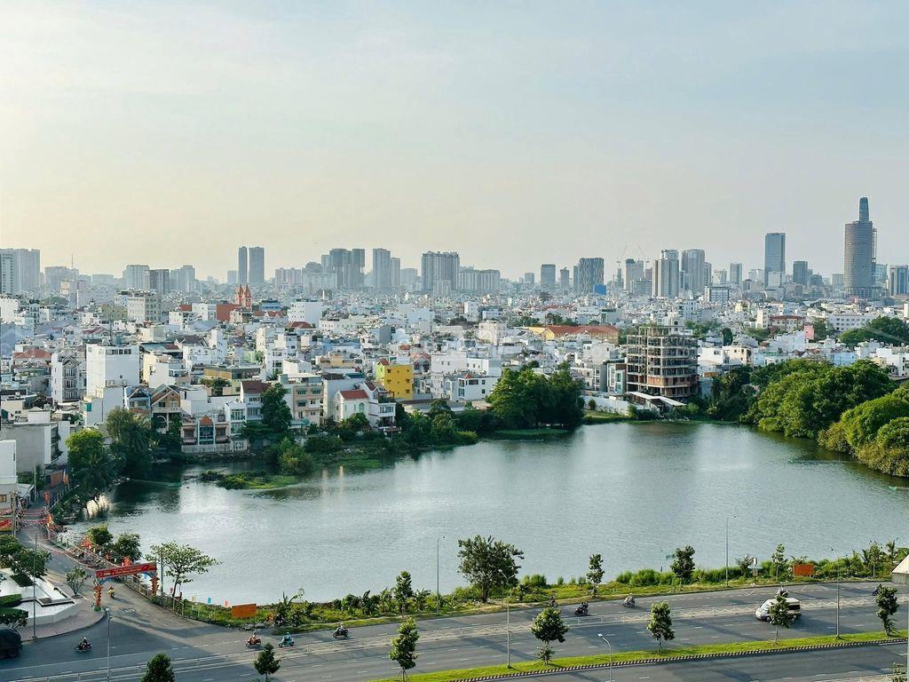 ECO GREEN QUẬN 7 CH 2PN 13TR CÓ NT FULL NT 15TR, CHỈ XÁCH VALI VÀO Ở