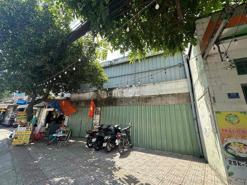 CHO THUÊ NHÀ MẶT TIỀN HUỲNH TẤN PHÁT, Q.7 - DT 10Mx25M GIÁ 30 TRIỆU