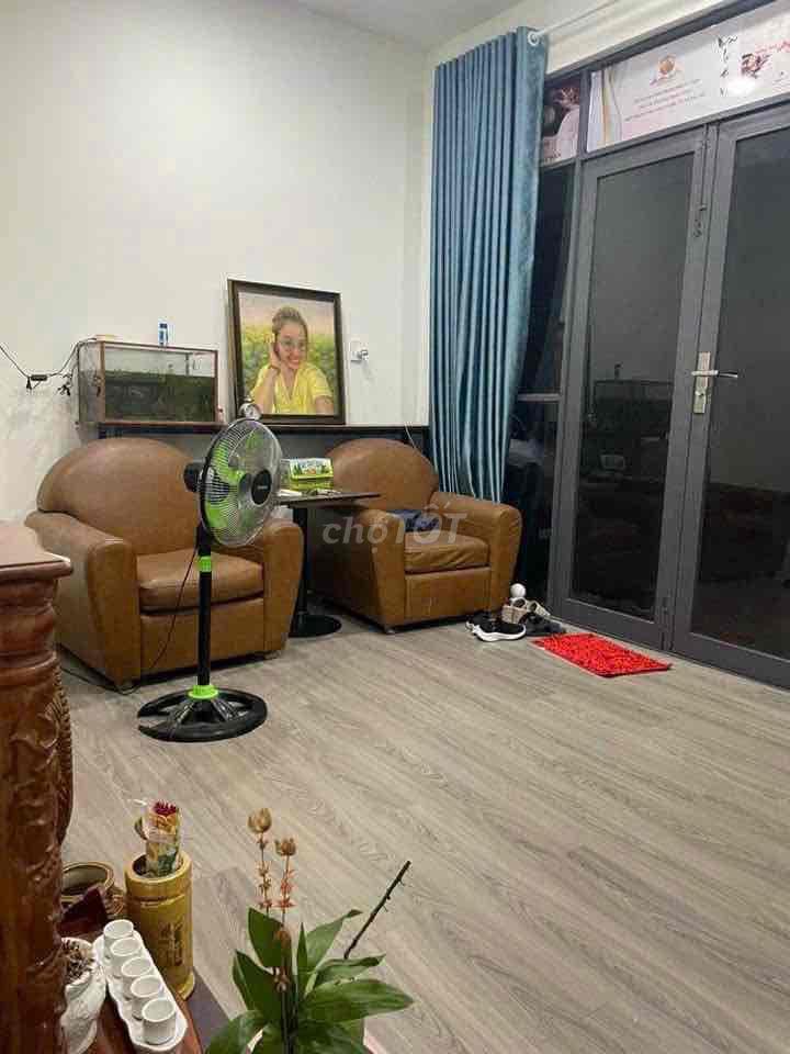 NHÀ NGUYÊN CĂN GIÁ RẺ 6.5TR/THÁNG, VIEW BỜ SÔNG THOÁNG MÁT – 2PN, 80m2