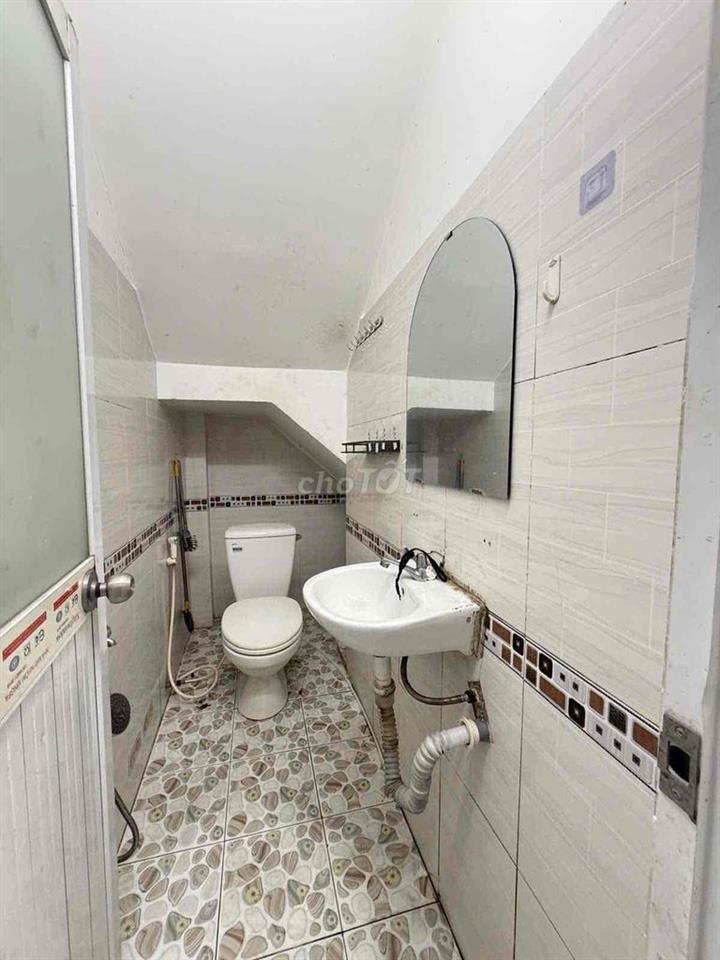 Bán nhà Hẻm 118 Bùi Văn Ba, P. Tân Thuận Đông, Quận 7 - DT 4.2 x 5.2m