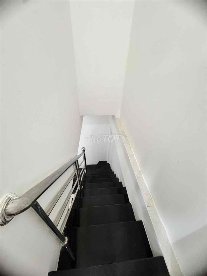 Bán nhà Tân Hưng, Quận 7 - 28.8m2 (3.2m × 9m) - 2 Tầng (1 Trệt 1 Lầu)