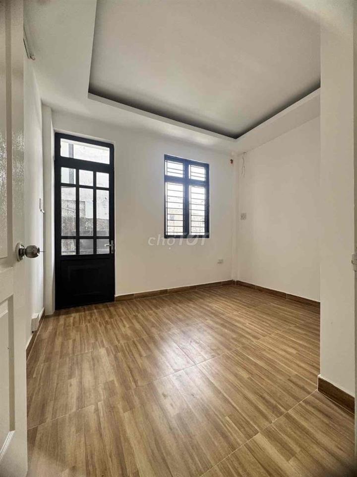 Bán nhà Tân Hưng, Quận 7 - 28.8m2 (3.2m × 9m) - 2 Tầng (1 Trệt 1 Lầu)