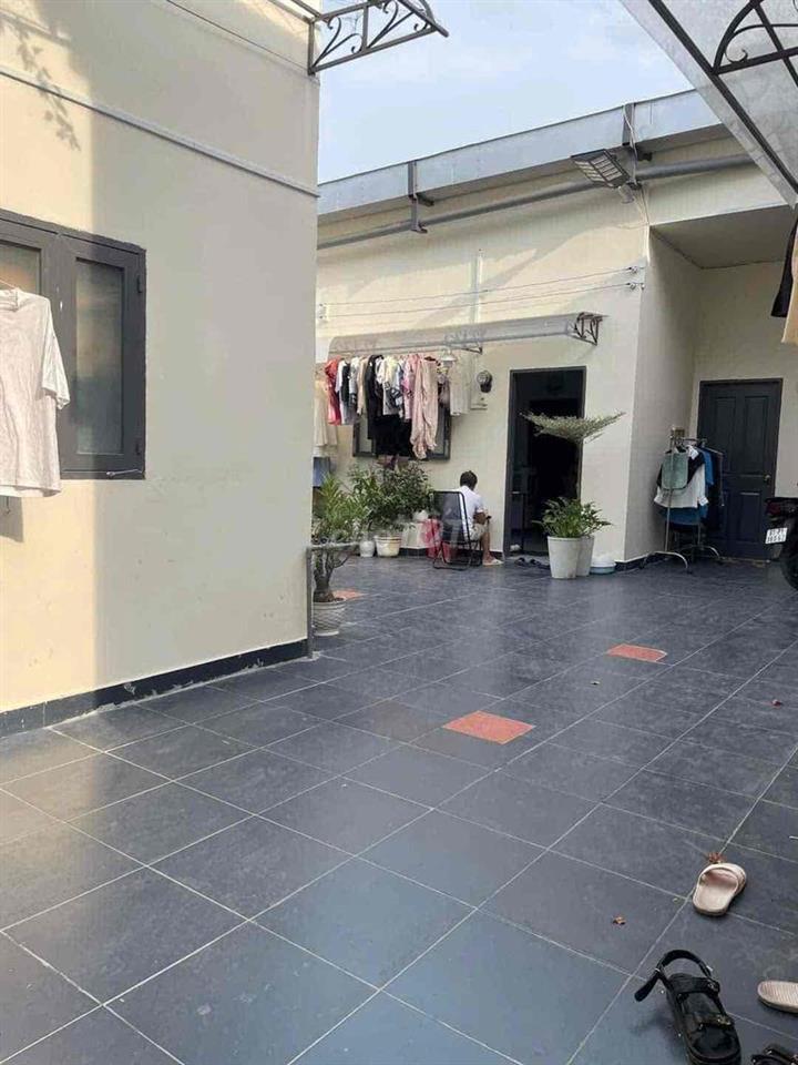 CHO THUÊ NHÀ 1PN + PHÒNG KHÁCH RỘNG - FULL NỘI THẤT 5,5 TRIỆU/THẤMG