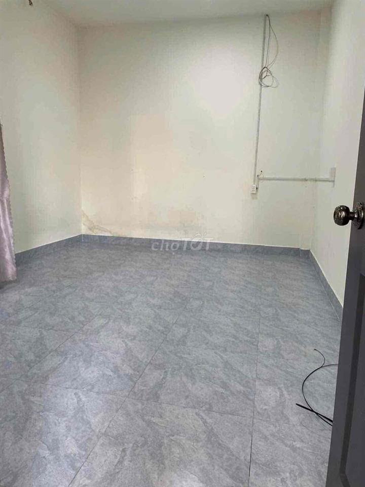 CHO THUÊ NHÀ 1PN + PHÒNG KHÁCH RỘNG - FULL NỘI THẤT 5,5 TRIỆU/THẤMG