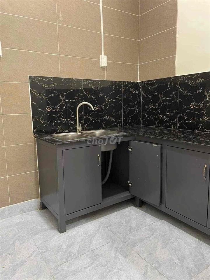 CHO THUÊ NHÀ 1PN + PHÒNG KHÁCH RỘNG - FULL NỘI THẤT 5,5 TRIỆU/THẤMG