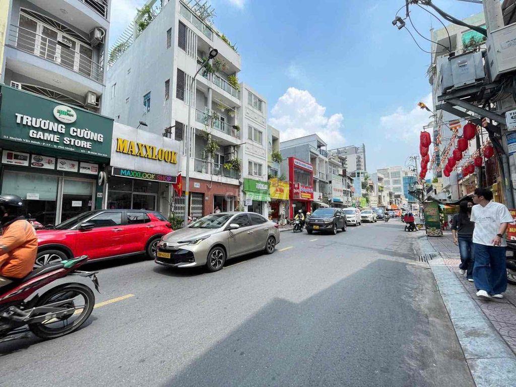 NHÀ MT ĐƯỜNG HUỲNH VĂN BÁNH, P.17 – DT 41M² (3 x 17,5M) - GIÁ 10,8 TỶ