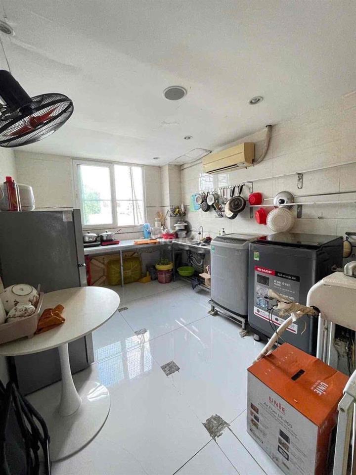 NHÀ MT ĐƯỜNG HUỲNH VĂN BÁNH, P.17 – DT 41M² (3 x 17,5M) - GIÁ 10,8 TỶ