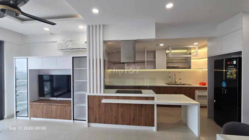 Cho thuê căn hộ 3PN+2WC Urban Hill PMH, Q.7, dt 108m, tầng 8, 36 tr/th