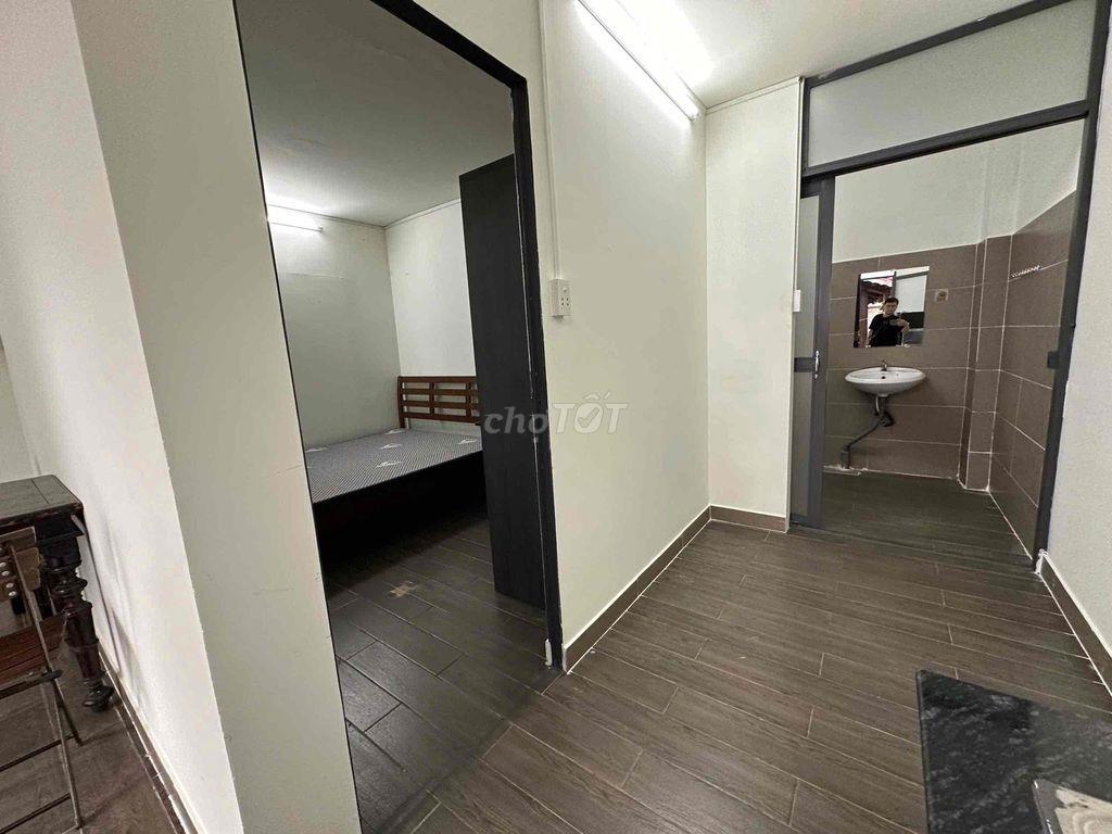 CHO THUÊ NHÀ NC 1 PHÒNG NGỦ + 1 PHÒNG KHÁCH + 1WC RIÊNG, 60M2, 5,5TR