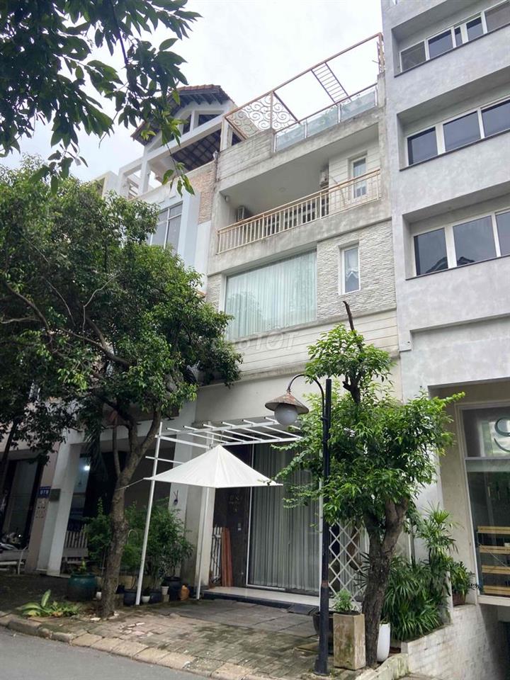 CHO THUÊ NHÀ 4 TẦNG MẶT TIỀN PHỐ HƯNG PHƯỚC 1, PHÚ MỸ HƯNG, DT 216m2 (