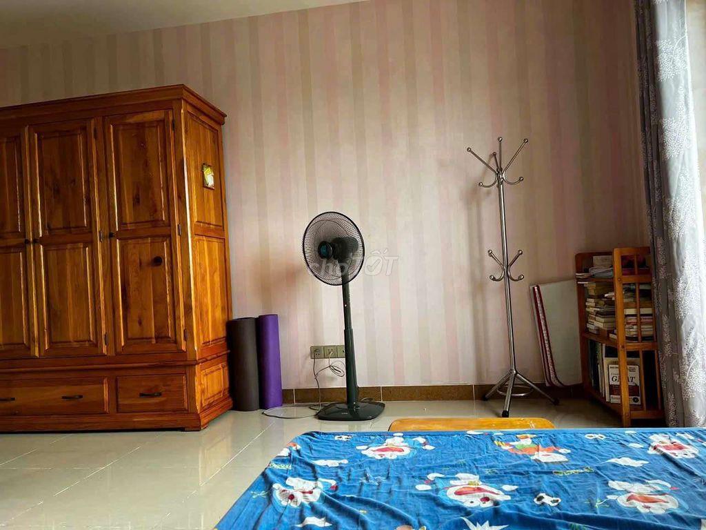 ✅cho thuê căn hộ 2pn* FullNT*Ban công rộng *Cc Đức KhảiQ7*78m2*9 tr