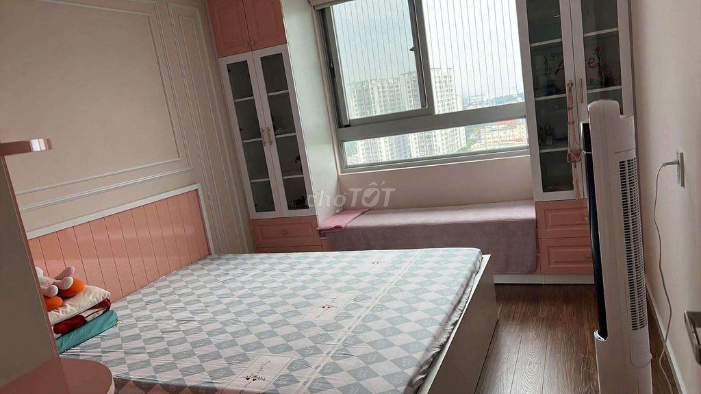 Bán căn hộ 3PN Cosmo ( Go Nguyễn Thị Thập)