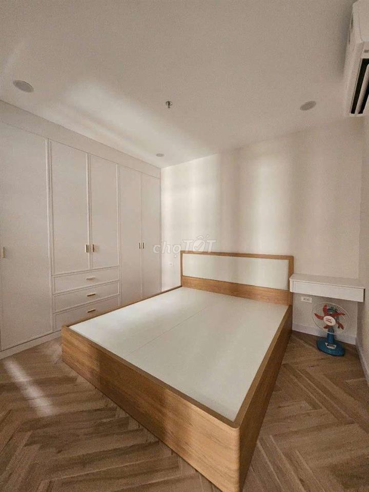 Cho thuê căn hộ 2pn CosmoCity