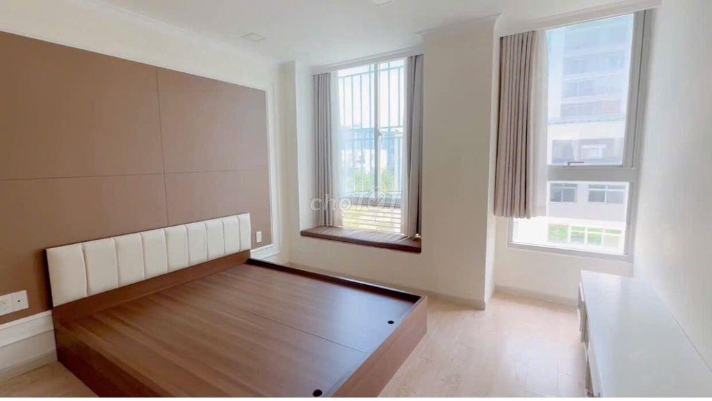 Cho thuê, bán duplex starhill 3pn, 3wc Phú Mỹ Hưng Quận 7