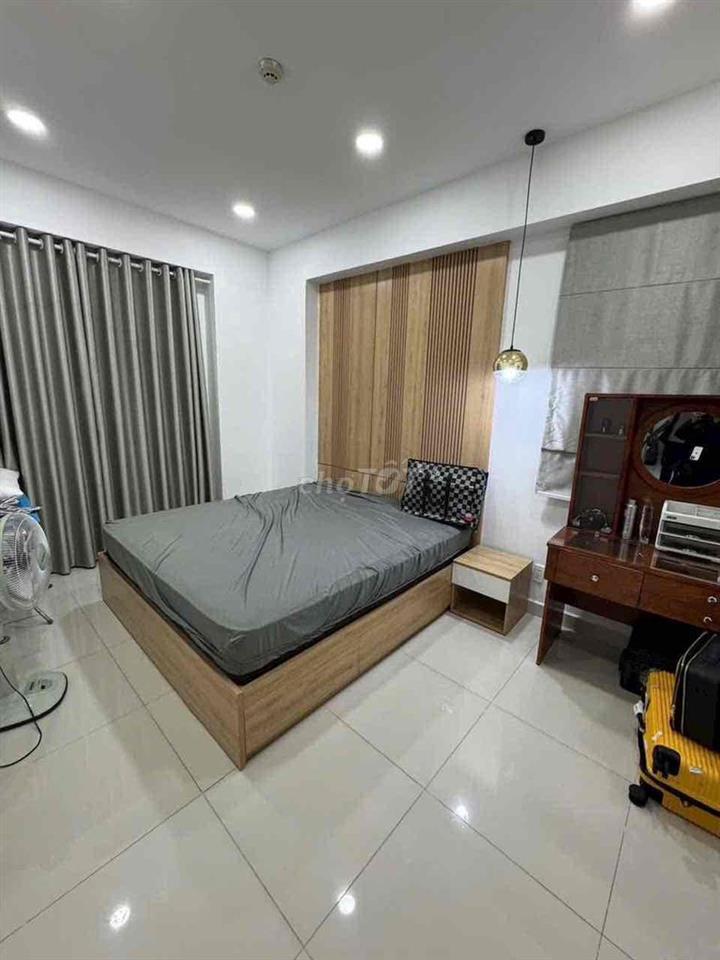 căn hộ sổ hồng 1pn 1wc Q7