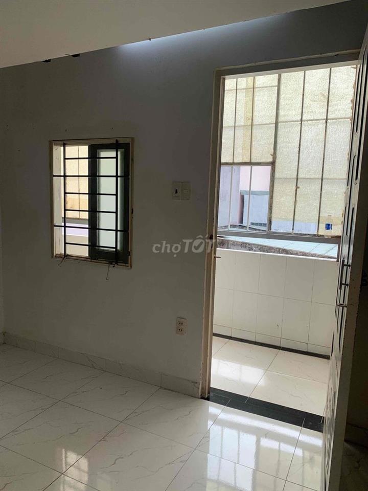 Phòng trọ 45m2 Hẻm 719 Huỳnh Tấn Phát Q7