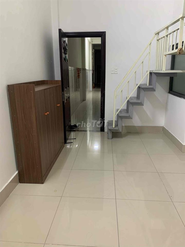 Phòng 55m2 cạnh tr.Maketting Q7