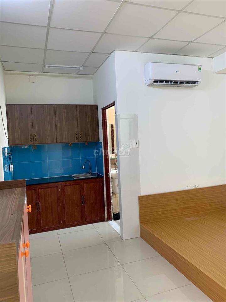 Phòng 48m2 ngay Trường Maketing Q7