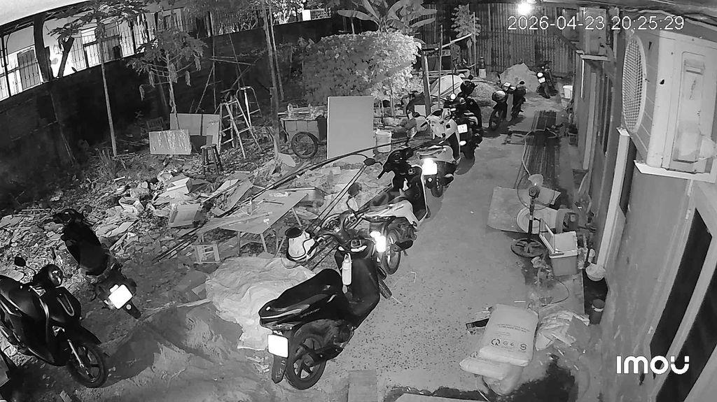 Phòng 60m2 gần ngã 4 HTPhat và HQViet Q7